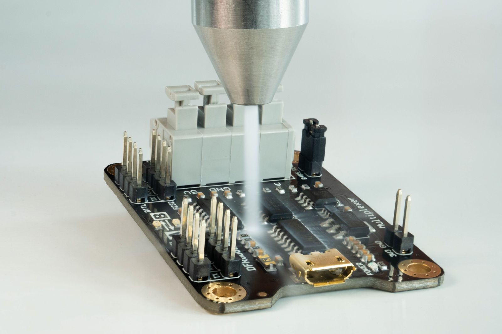 Fraunhofer IPK_co2-schneestrahlreinigung-02_© Fraunhofer IPK Emil Klima